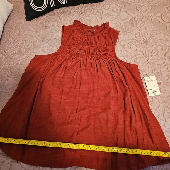 Nine West high neck smocked shell - Picture 5 of 6